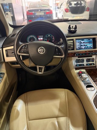 Jaguar XF IVA Deducible