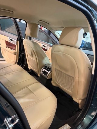 Jaguar XF IVA Deducible