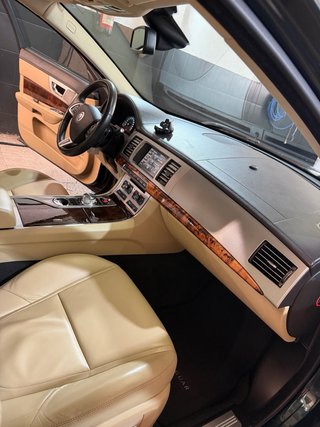Jaguar XF IVA Deducible