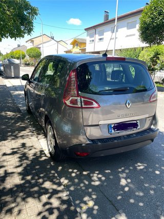 Renault Scénic 1.9 dCi 130 CV