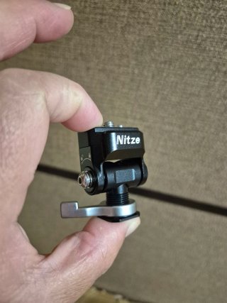 Soporte Monitor Nitze Liberación Rápida