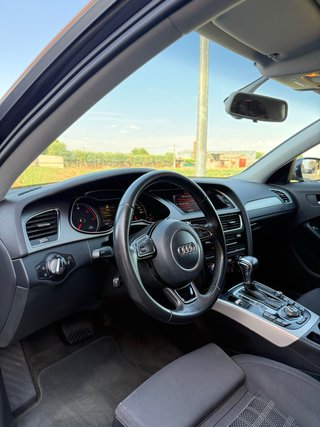 Audi A4 CON TODO EL LIBRO MANTENIMIENTO COMPLETO!!