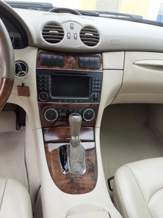 Mercedes-Benz  CLK 2004