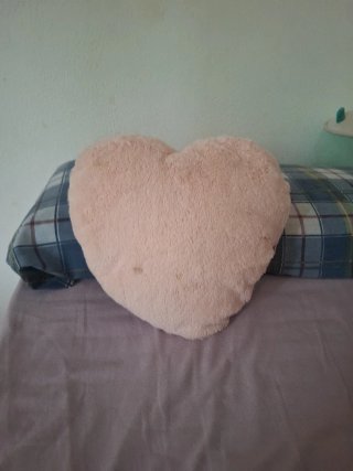 Cojín Corazón Rosa Suave