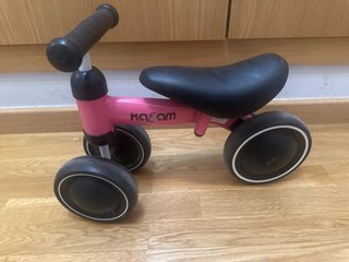 Bicicleta de aprendizaje rosa Kazam