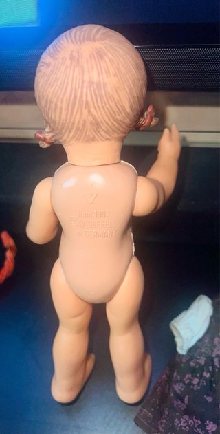 Pequeña Muñeca Hummel Goebel