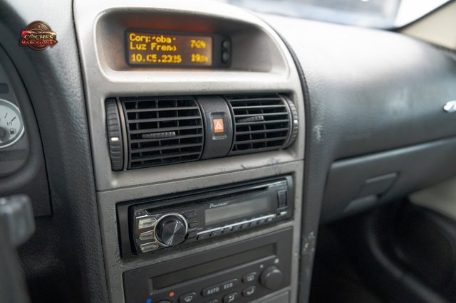 Opel Astra 2.2 16v Bertone Edition