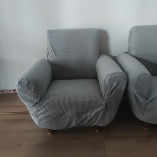 OFERTA SOLO HOY Lote 2 butacas grises con fundas