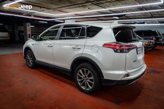 Toyota Rav4 2.5l hybrid 2WD Feel!