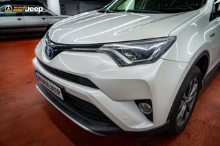 Toyota Rav4 2.5l hybrid 2WD Feel!