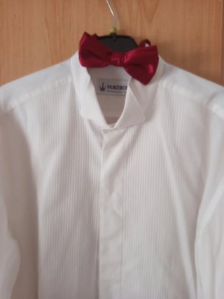 Camisa de vestir hombre con pajarita