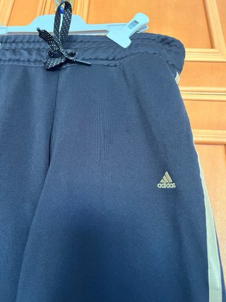 Chaqueta Adidas Negra y Dorada