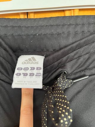 Chaqueta Adidas Negra y Dorada