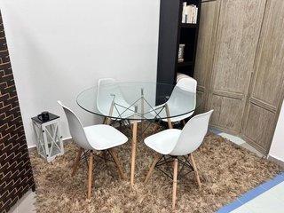 PACK COMEDOR Mesa Redonda Cristal + 4 Sillas