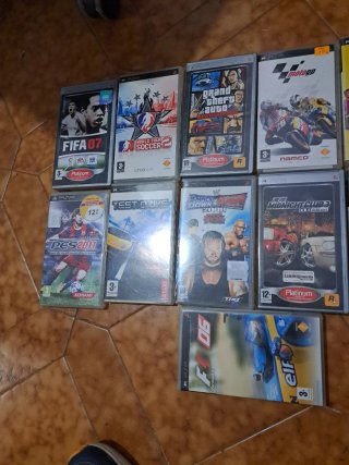 Carátulas Juegos PSP y 4 con juegos