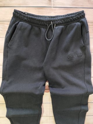 Pantalones Jogger Puma Hombre Logo Minimalista