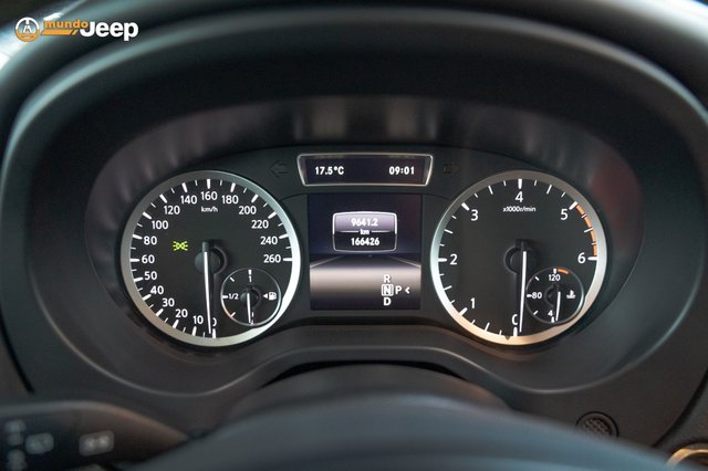 Infiniti Q30 2.2D PREMIUM TECH 7DCT AWD