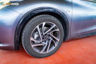 Infiniti Q30 2.2D PREMIUM TECH 7DCT AWD