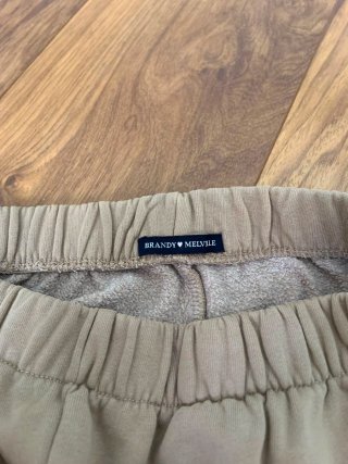 Pantalón chándal beige Brandy Melville talla única