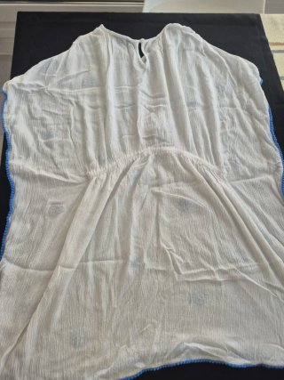 Blusa/pareo playa flores azul Talla 10-11 años