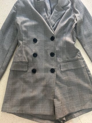 Mono blazer cuadros gris y negro
