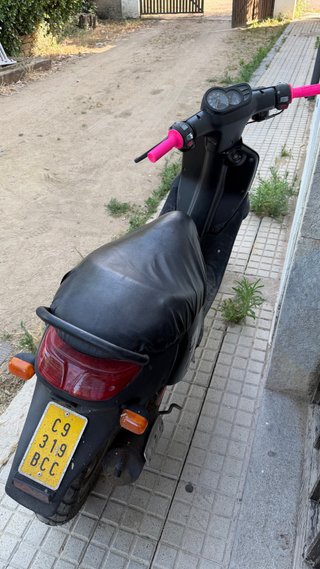 Peugeot Squab 49cc Scooter Negra