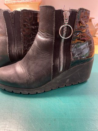 Botines de cuña negros con cremallera talla 36