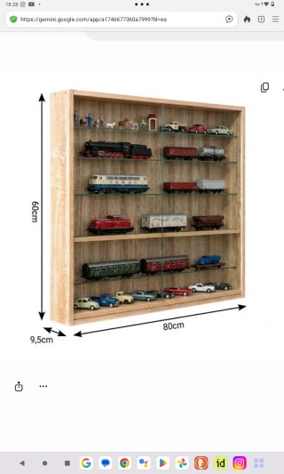 Estantería madera con puertas cristal