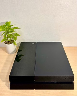 PS4 (PlayStation 4) Nera + Giochi e Controller