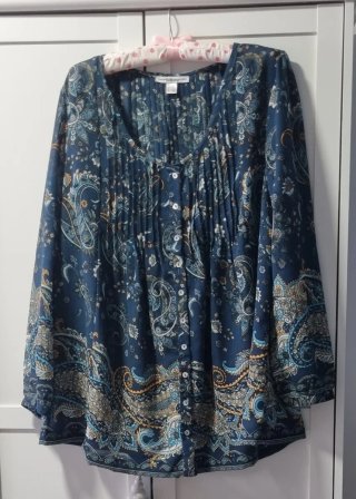 Blusa azul estampada con botones T. XXL