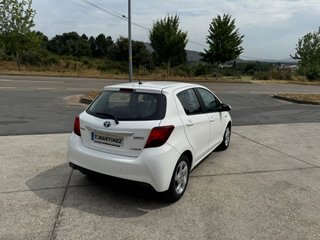 Toyota Yaris 2017 Hybrid 57000 kms!!