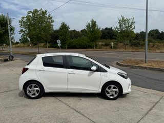 Toyota Yaris 2017 Hybrid 57000 kms!!