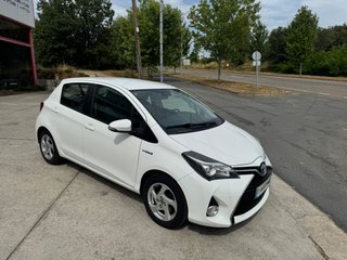 Toyota Yaris 2017 Hybrid 57000 kms!!