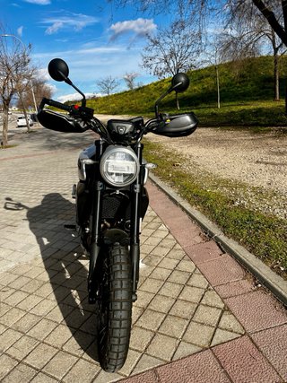 Macbor Eight Mile 500 Scrambler