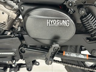HYOSUNG AQUILA GV 125 S BOBBER