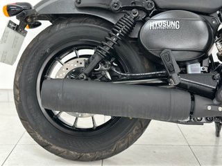 HYOSUNG AQUILA GV 125 S BOBBER