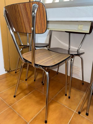 Comedor Vintage Mesa y 4 Sillas