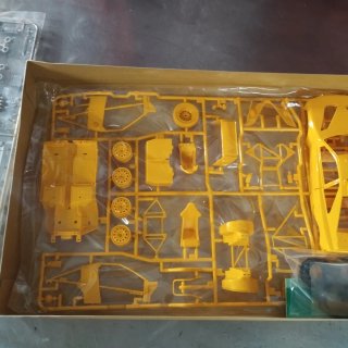 Maqueta Peugeot 405T16GR Dakar 1990 Tamiya