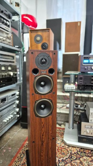 Altavoces AE 109