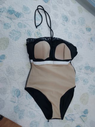 Bañador negro bandeau negro de una pieza