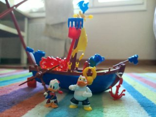Barco pirata pato Donald de niño gadget topolino