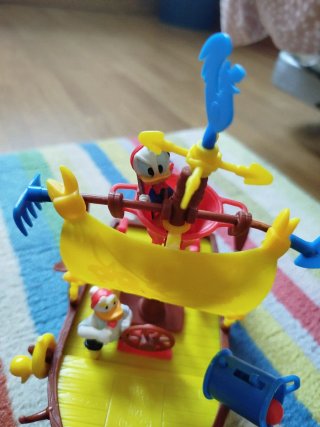 Barco pirata pato Donald de niño gadget topolino