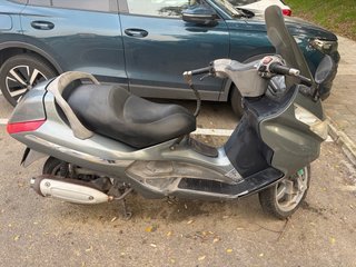 Piaggio X8 125cc para uso o despiece.