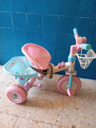 Triciclo infantil rosa y azul