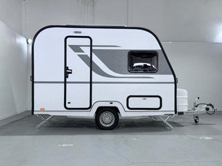 Caravana Modelo 330