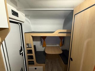Caravana Modelo 330