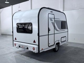 Caravana Modelo 330
