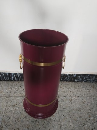 Paragüero Negro y Rojo