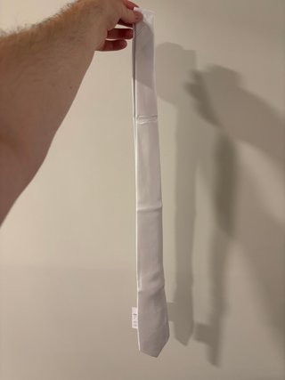Corbata blanca Enlision (Nueva con etiquetas)