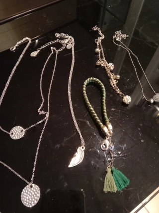 Lote Bisutería Collares